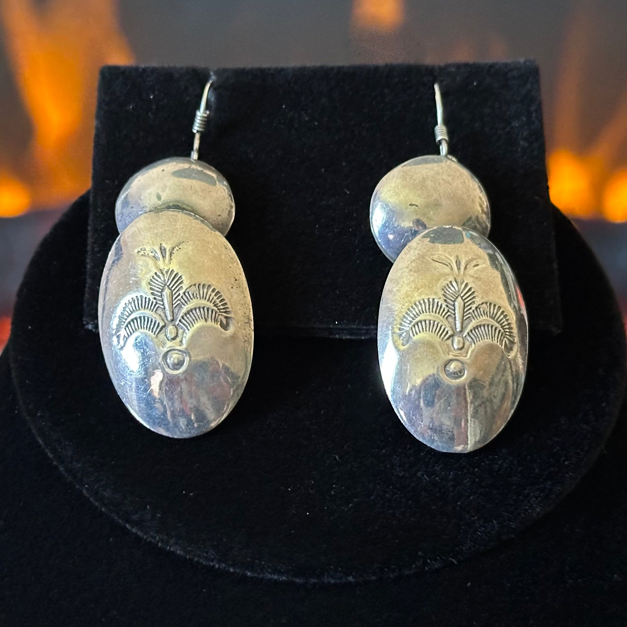 AM Signed Reversible Sterling Fleur De Lis Hand Stamped Pillow Bead Necklace Earrings Set