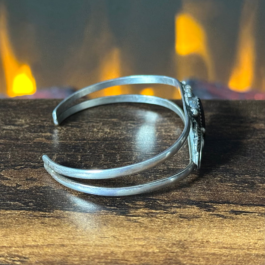 Running Bear Trading Onyx Sterling Raindrop Leaf Cuff