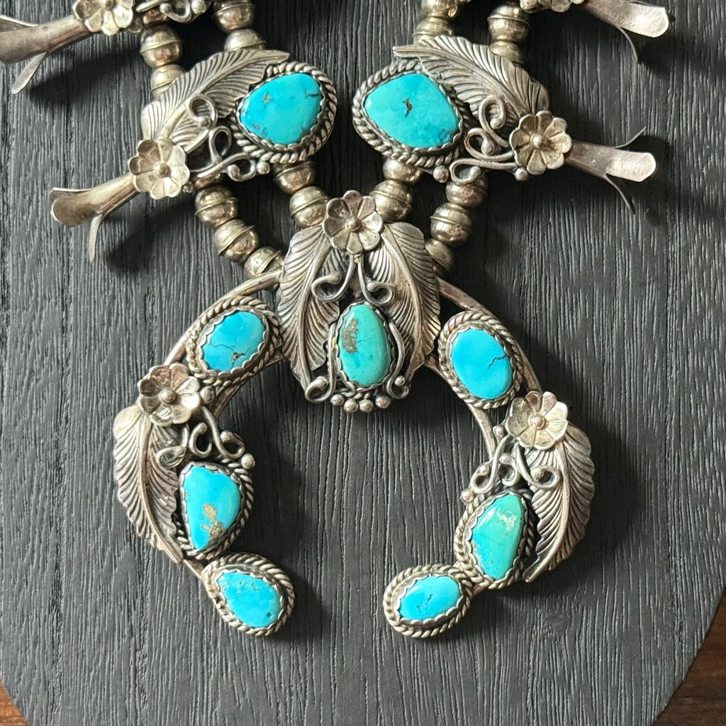 Vintage Turquoise 17 Stone Sterling Floral Ornate Squash Blossom