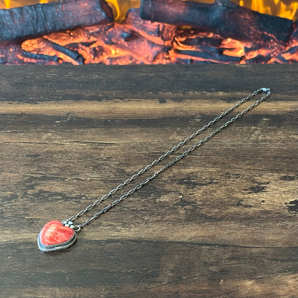 Navajo Vicky Hicks Spiny Oyster Sterling Twist Wire Bezel Heart Pendant Necklace