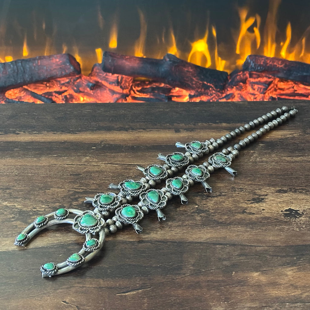 Vintage Green Turquoise 17 Stone Sterling Floral Twist Wire Bezel Squash Blossom Necklace