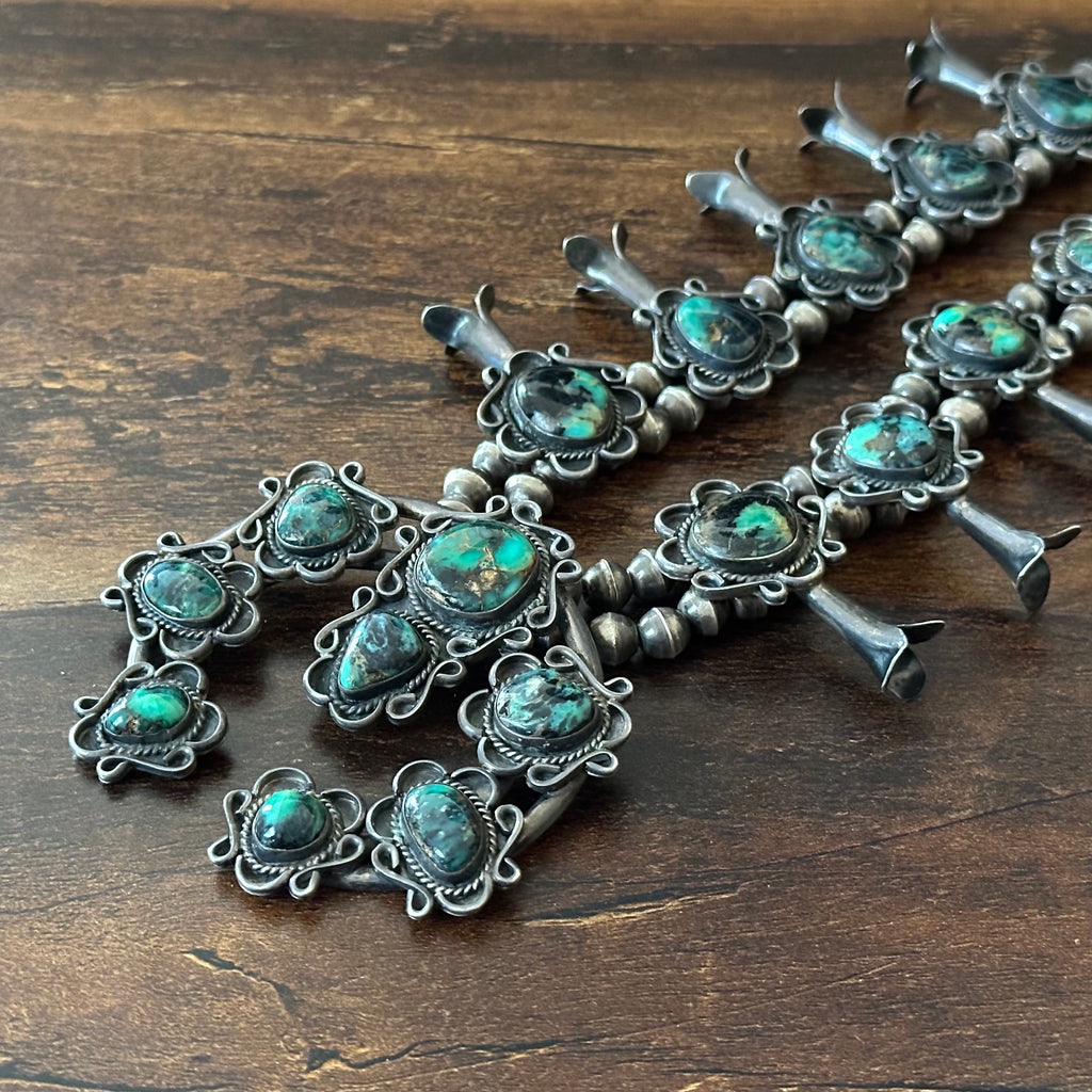 Vintage Green Turquoise 18 Stone Sterling Floral Twist Wire Bezel Squash Blossom