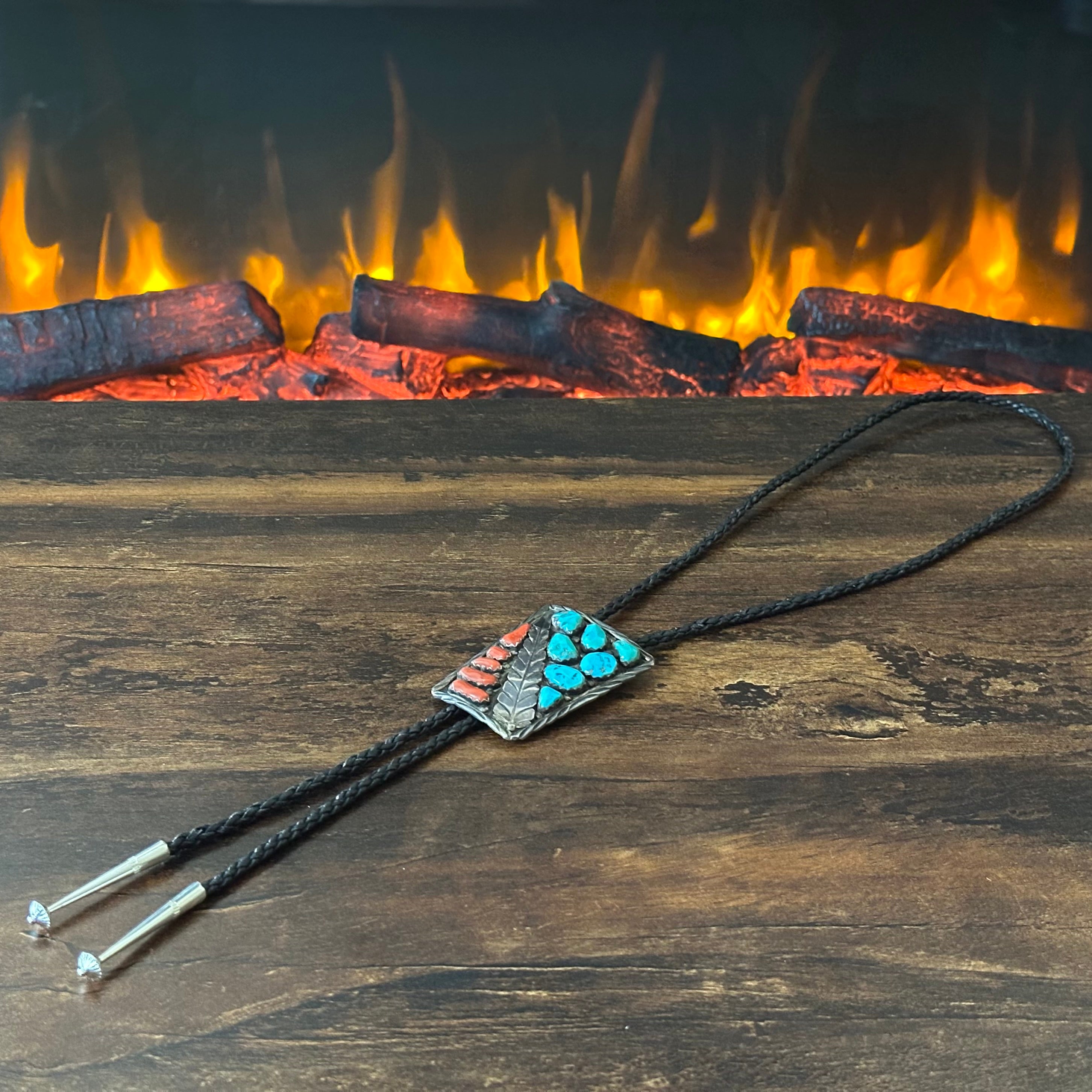 Vance Signed Turquoise Red Coral 12 Stone Sterling Hand Stamped Bezel Leaf Bolo Tie