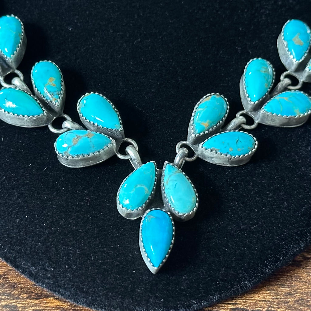 Navajo Debra Smith Kingman Turquoise 17 Stone Sterling Necklace
