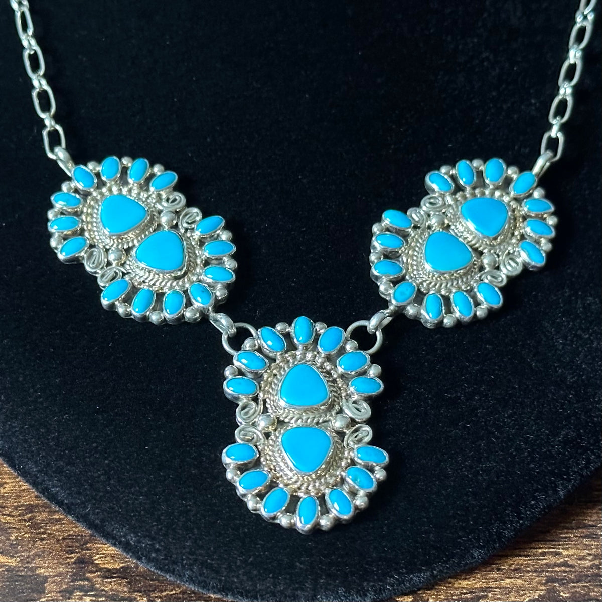 Running Bear Trading Turquoise 48 Stone Sterling Twist Wire Station Necklace