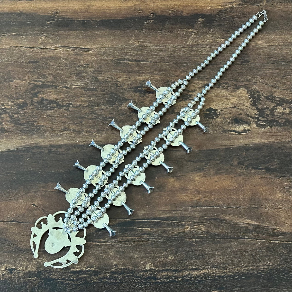 Navajo Ray Delgarito White Buffalo 18 Stone Sterling Raindrop Squash Blossom Necklace