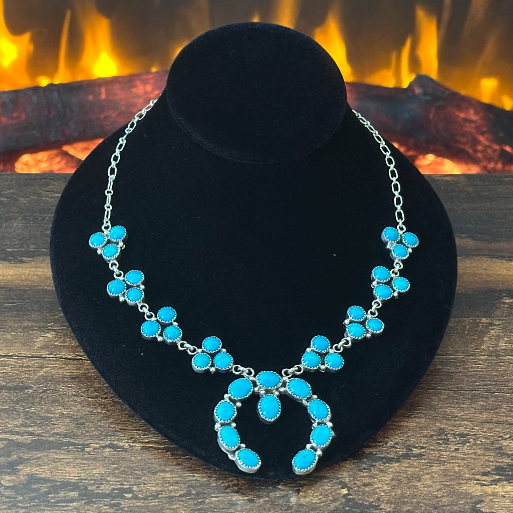Running Bear Trading Turquoise 34 Stone Sterling Raindrop Cluster Naja Necklace