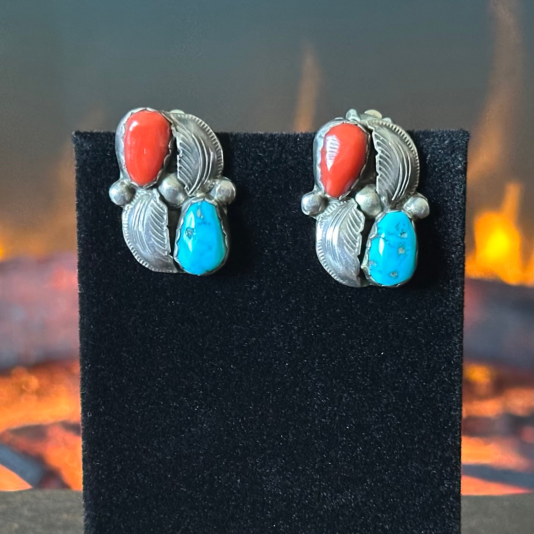 G Signed Turquoise Red Coral 6 Stone Sterling Floral Leaf Ornate Necklace Clip-on Earrings Set