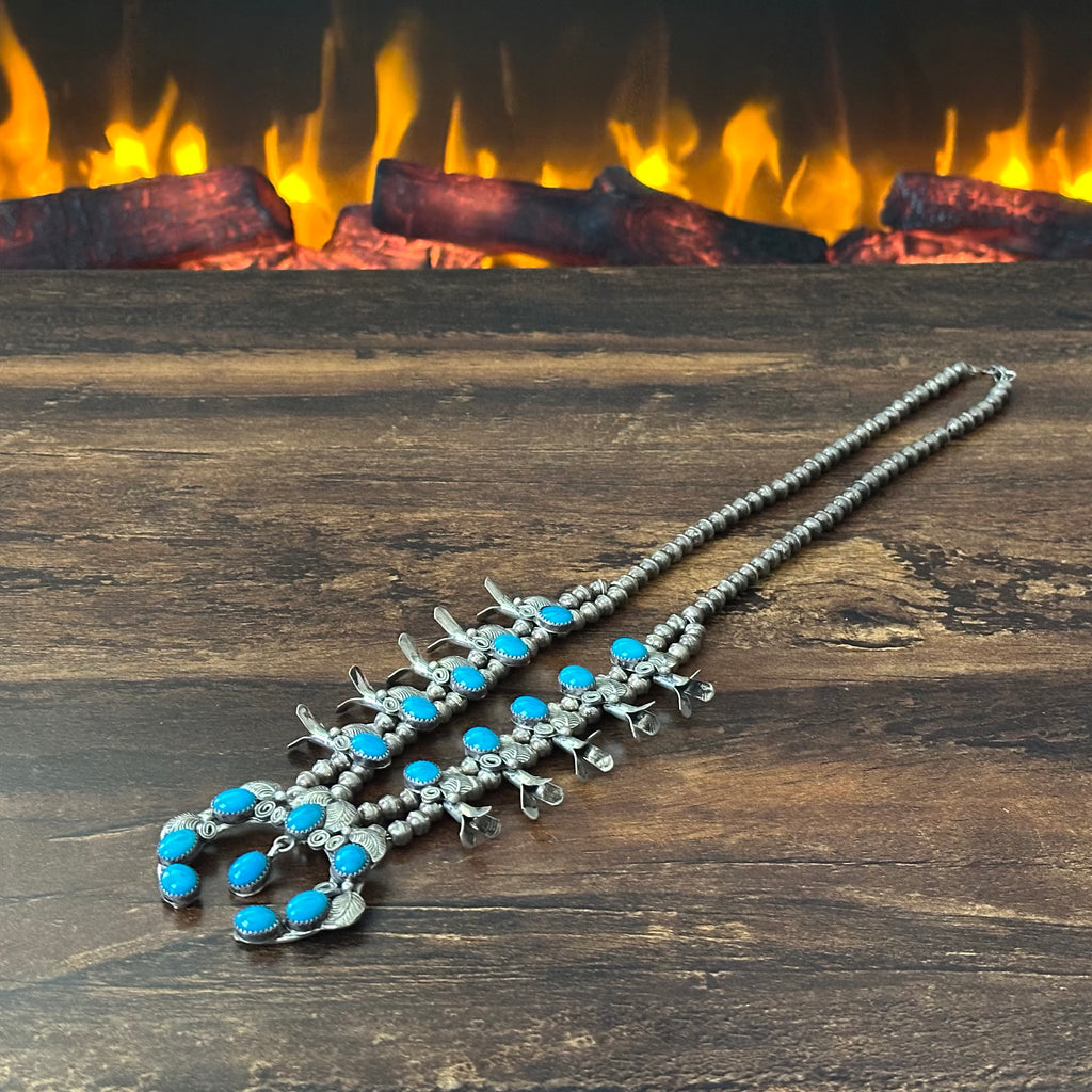 Navajo Wayne Etsitty Vintage Turquoise 18 Stone Sterling Leaf Squash Blossom Necklace