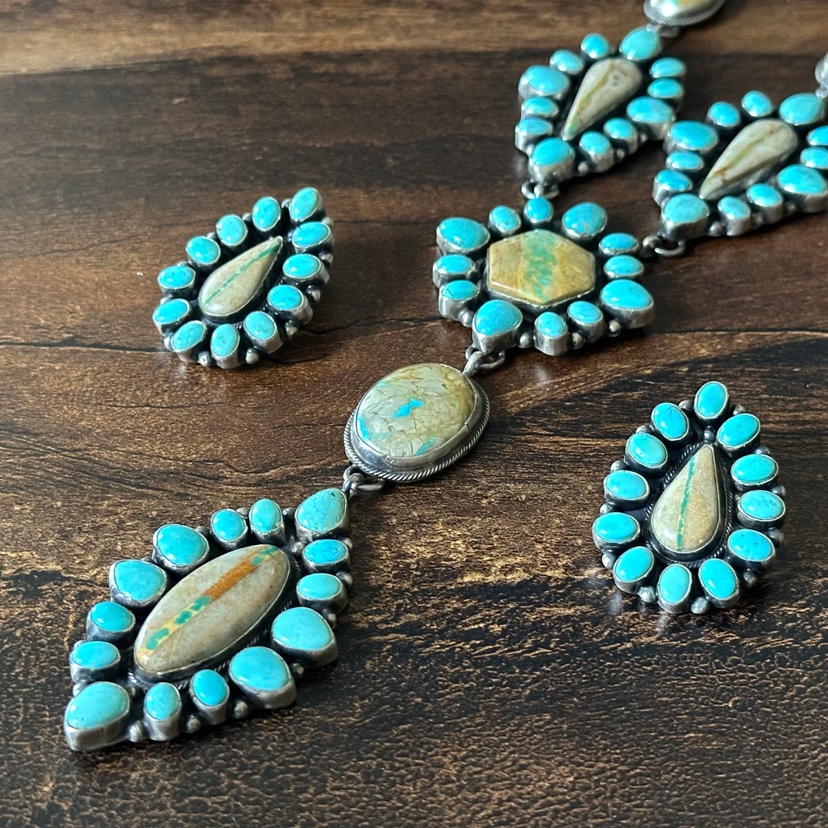 Navajo Sheila Tso Royston Ribbon Turquoise 133 Stone Cluster Lariat Necklace Earrings Set