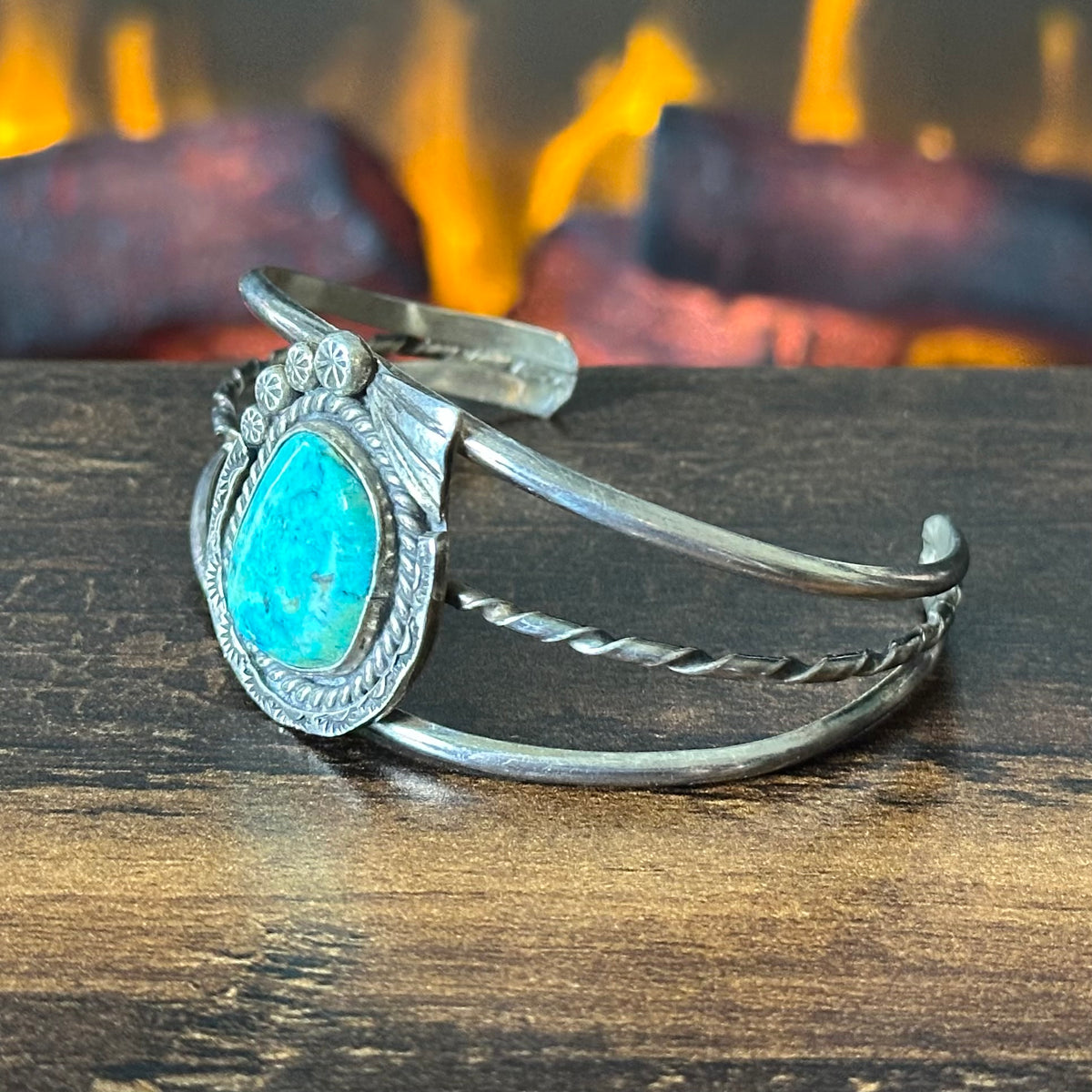 Vintage Turquoise Sterling Hand Stamped Twist Wire Bezel Triple Shank Cuff