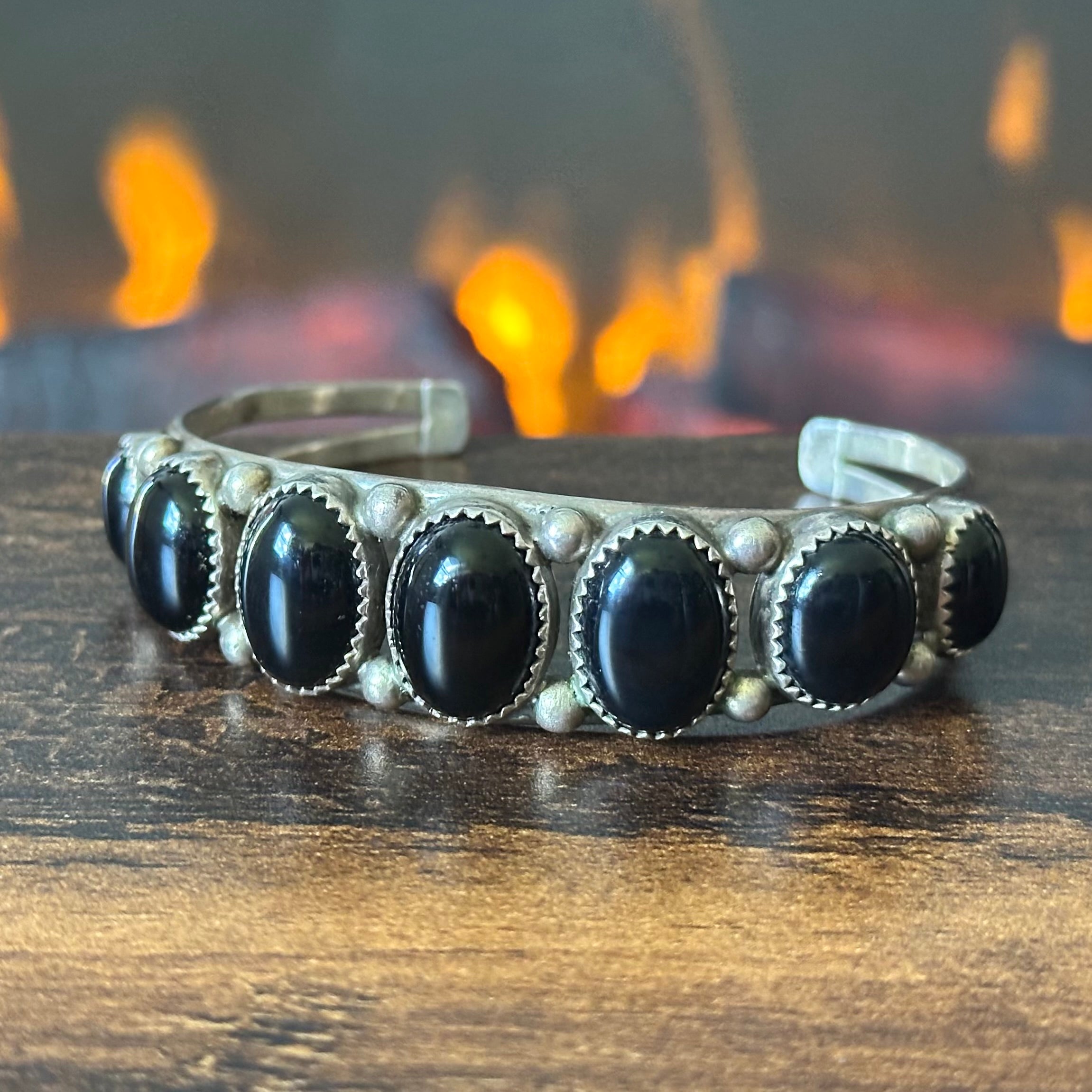 Navajo Pat Yazzie Onyx 7 Stone Sterling Raindrop Cuff
