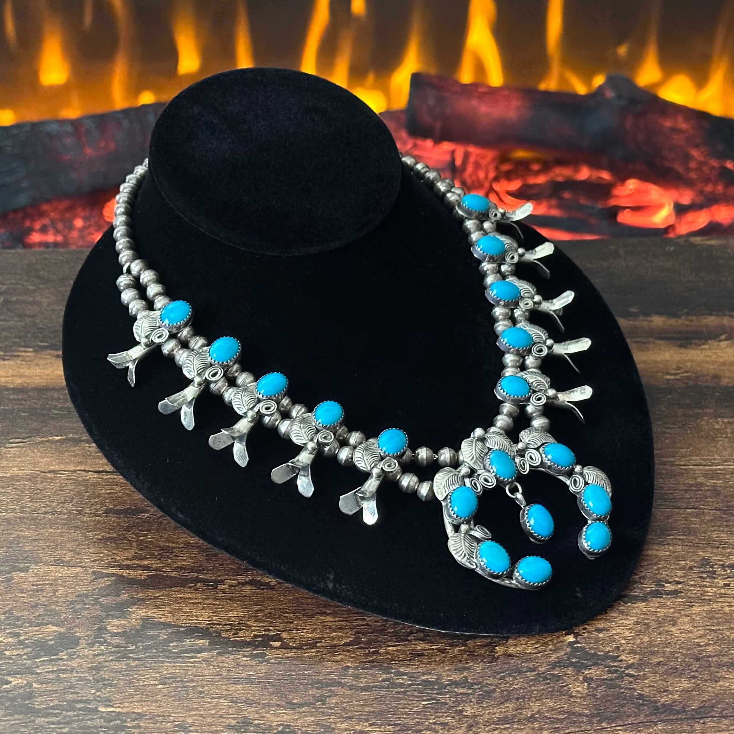 Navajo Wayne Etsitty Vintage Turquoise 18 Stone Sterling Leaf Squash Blossom Necklace