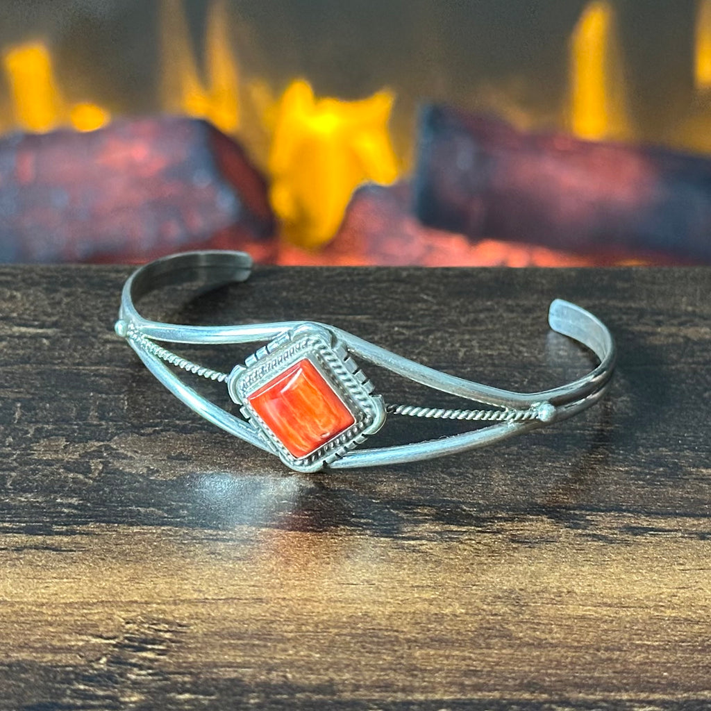 Navajo Peggy Skeets Orange Spiny Oyster Sterling Twist Wire Cuff