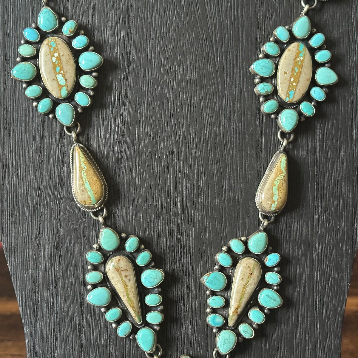 Navajo Sheila Tso Royston Ribbon Turquoise 133 Stone Cluster Lariat Necklace Earrings Set