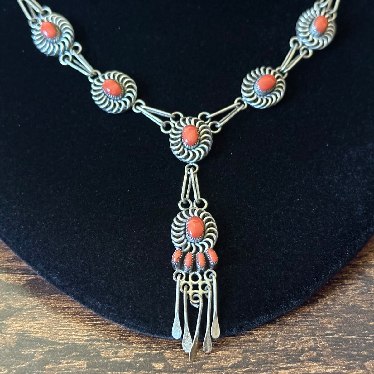 Zuni Al Lemontino Signed Vintage Red Coral 12 Stone Sterling Lariat Tassel Necklace