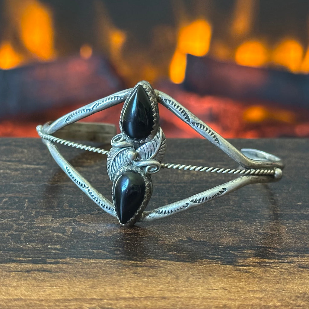 Vintage J Signed Onyx 2 Stone Sterling Hand Stamped Twist Wire Leaf Cuff