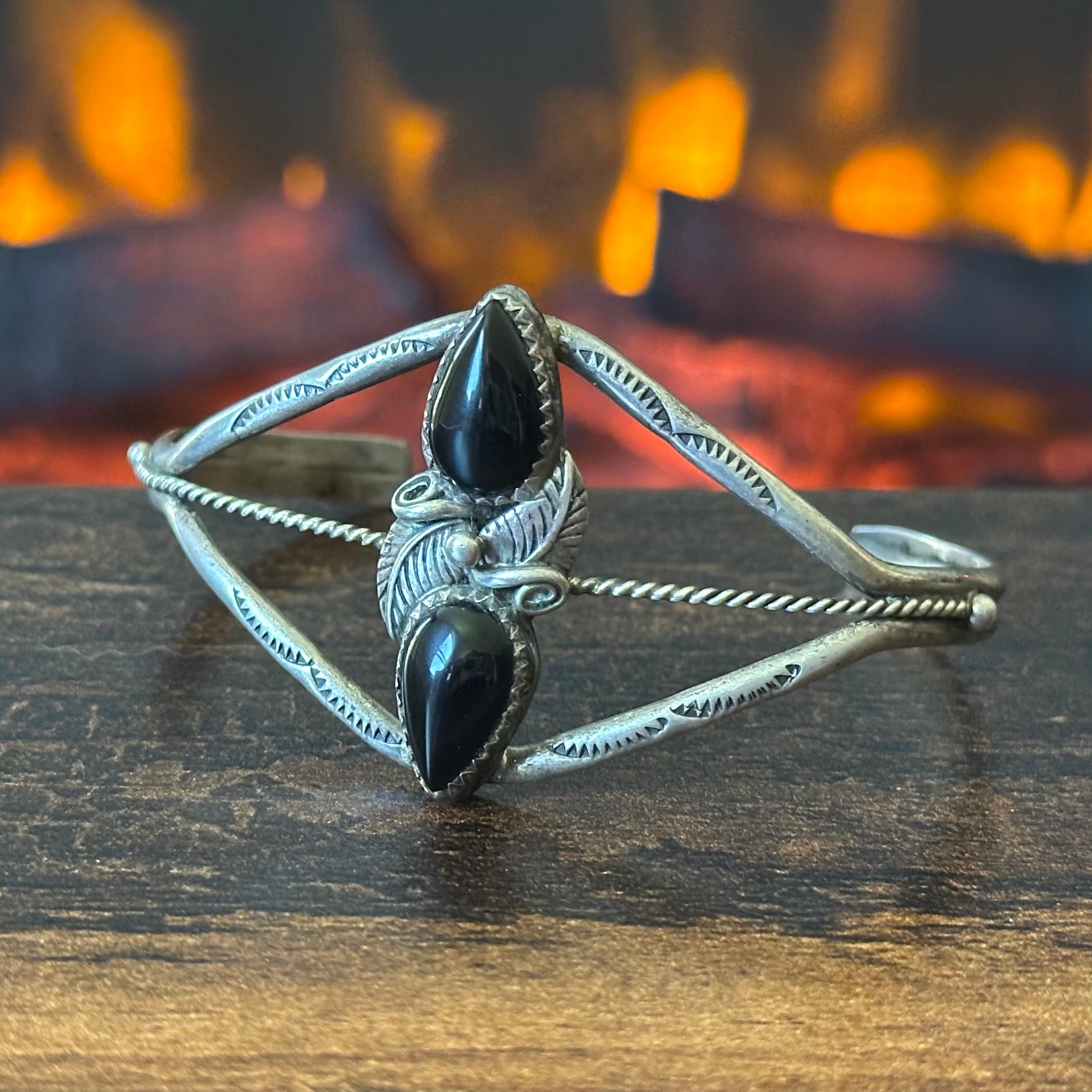Vintage J Signed Onyx 2 Stone Sterling Hand Stamped Twist Wire Leaf Cuff