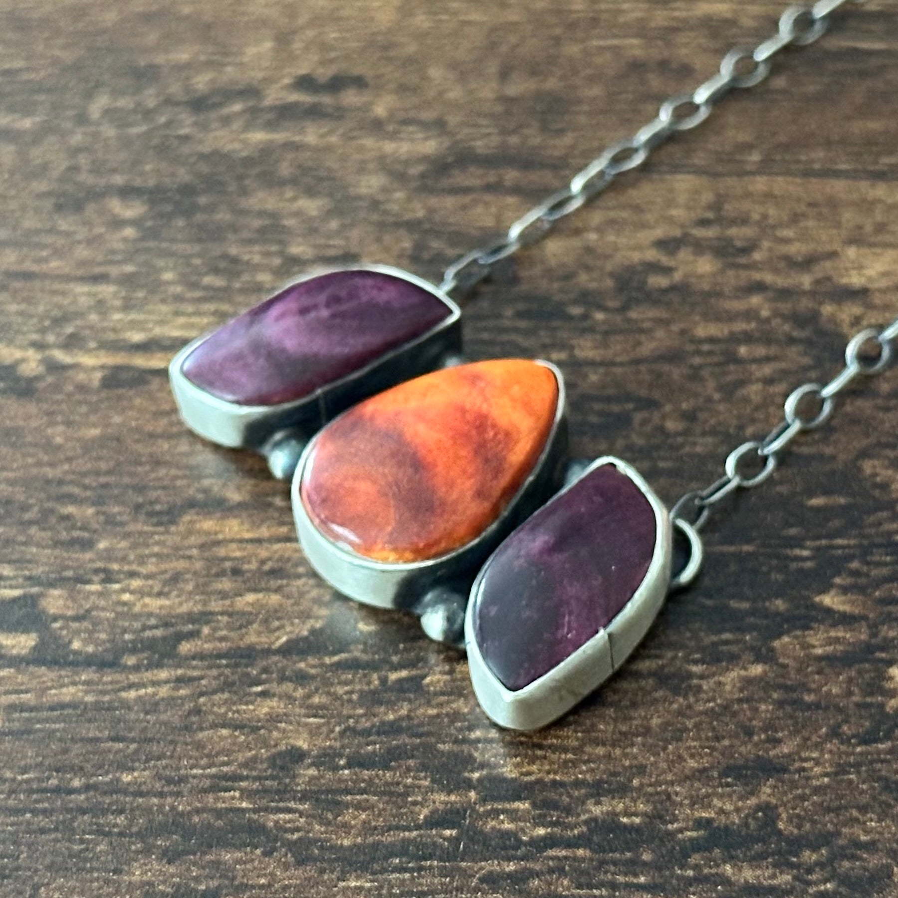 Navajo Hiram Largo Spiny Oyster 3 Stone Sterling Raindrop Pendant Necklace