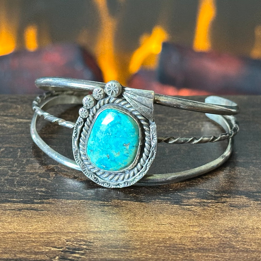 Vintage Turquoise Sterling Hand Stamped Twist Wire Bezel Triple Shank Cuff