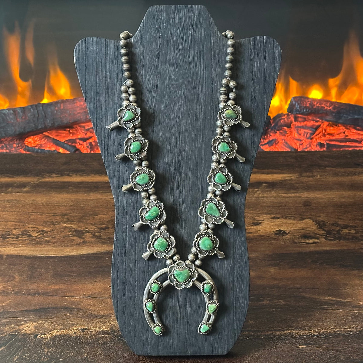 Vintage Green Turquoise 17 Stone Sterling Floral Twist Wire Bezel Squash Blossom Necklace