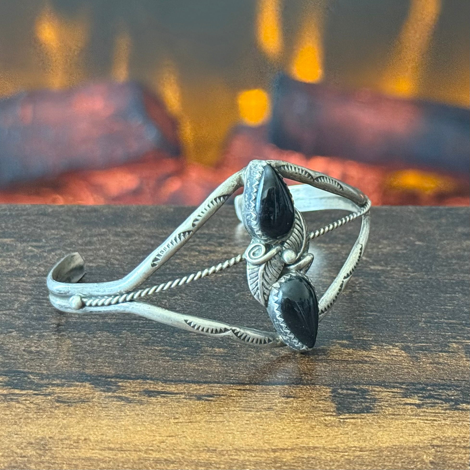 Vintage J Signed Onyx 2 Stone Sterling Hand Stamped Twist Wire Leaf Cuff