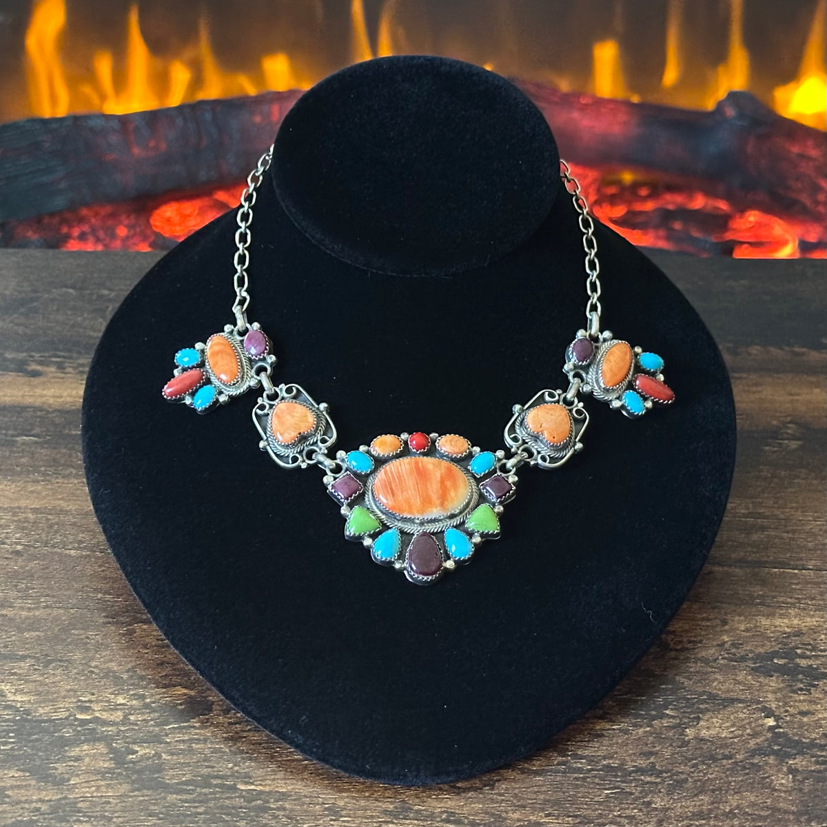 Navajo Roie Jaque Turquoise Spiny Oyster Gaspeite 25 Stone Sterling Cluster Heart Choker Necklace