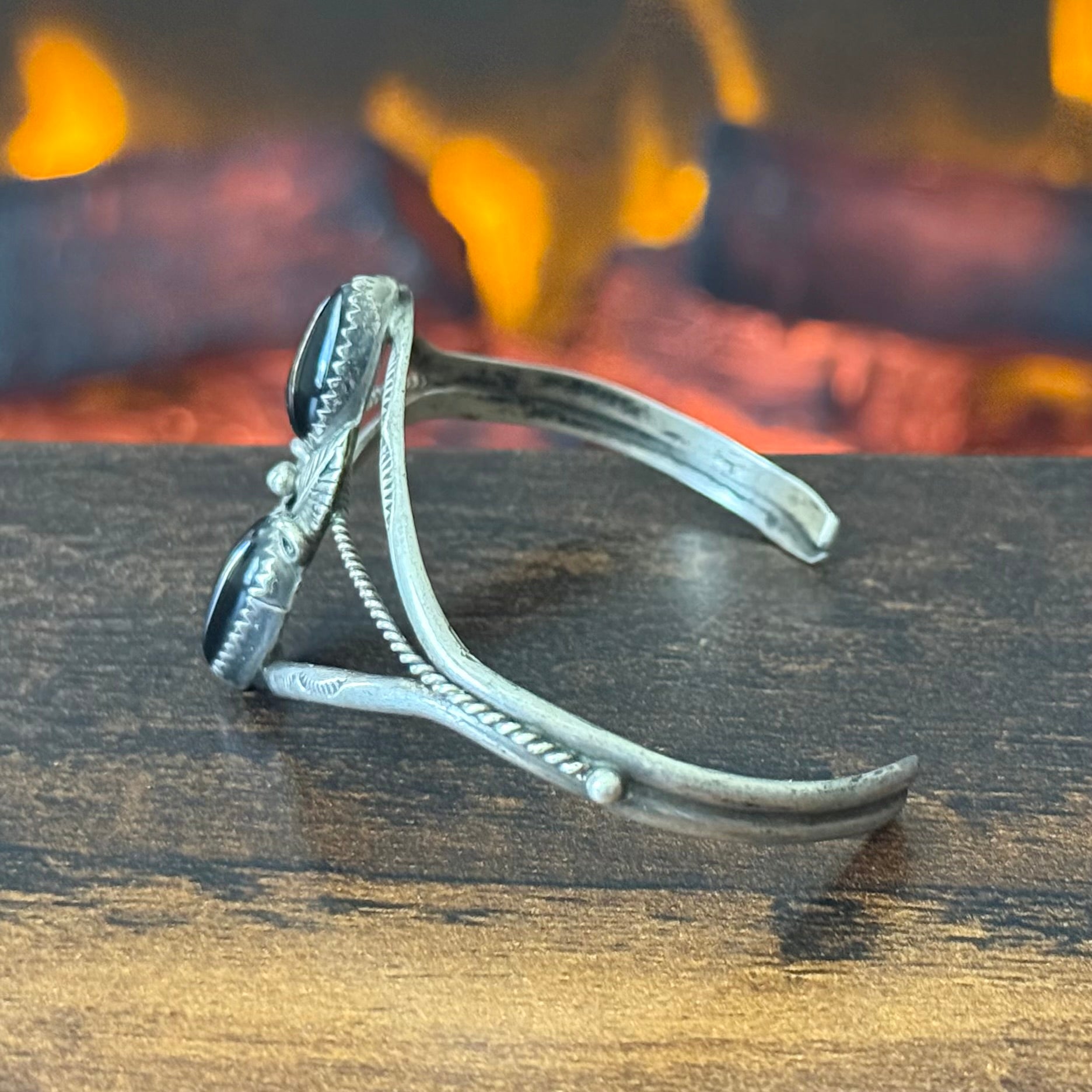 Vintage J Signed Onyx 2 Stone Sterling Hand Stamped Twist Wire Leaf Cuff