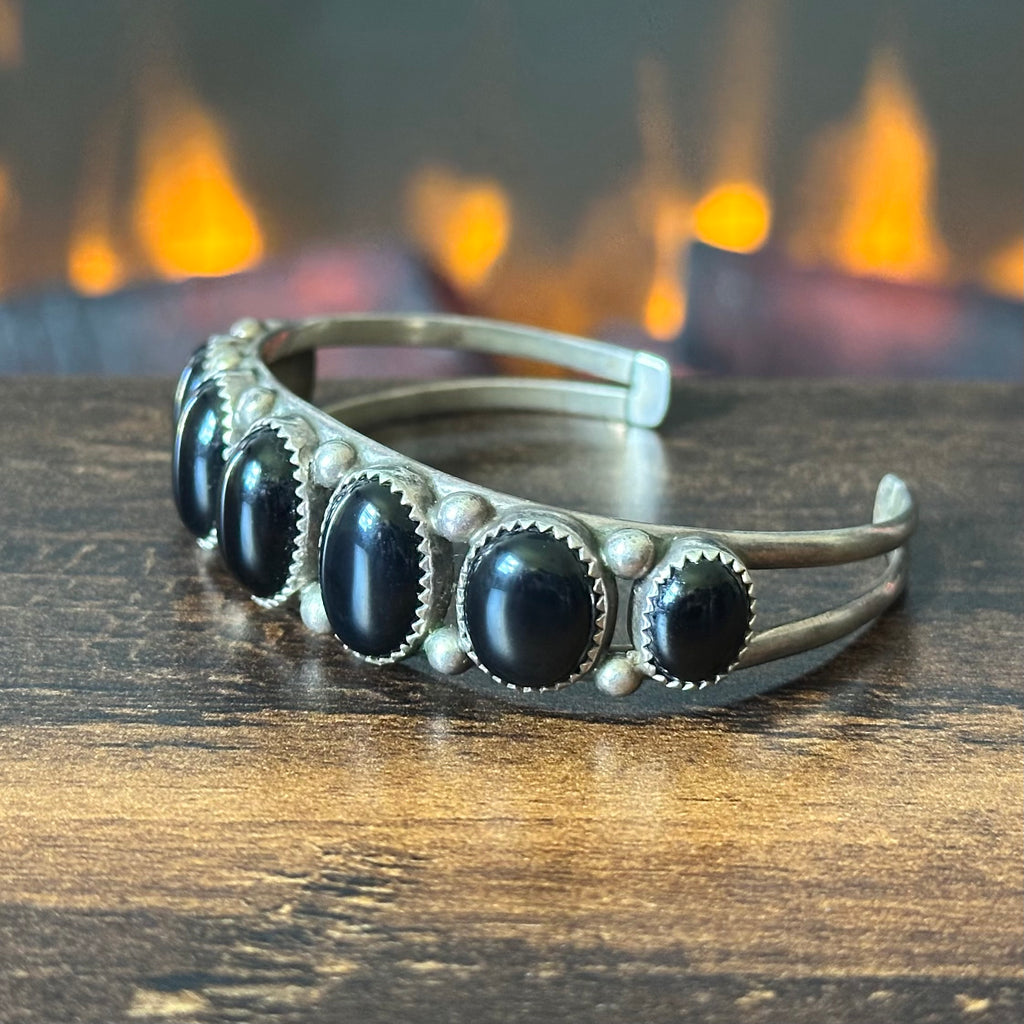 Navajo Pat Yazzie Onyx 7 Stone Sterling Raindrop Cuff