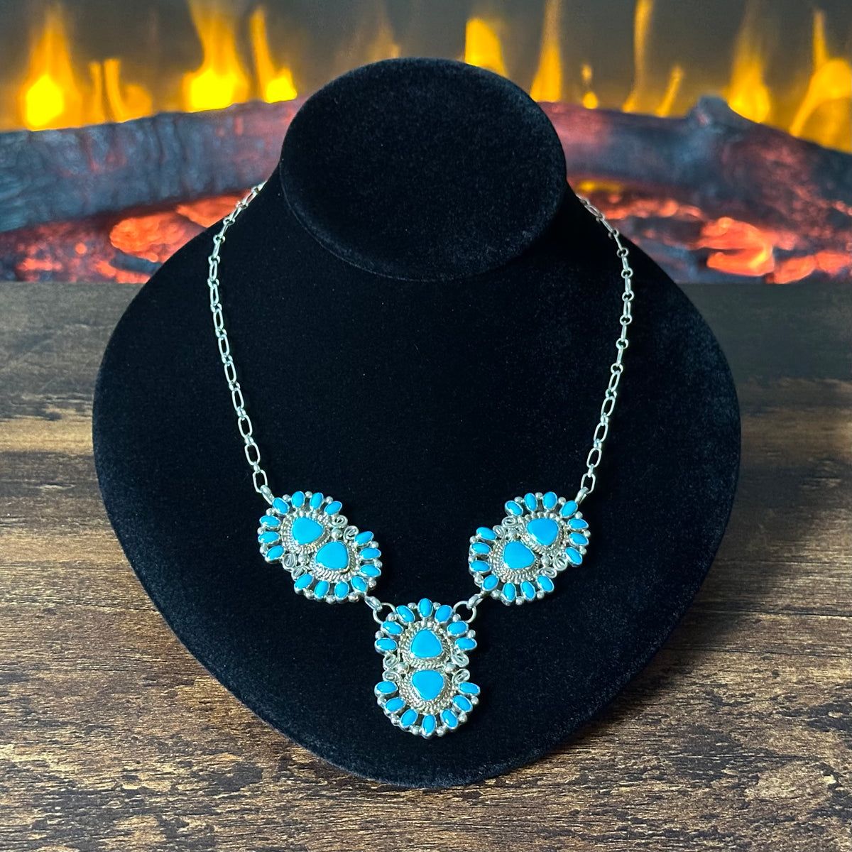 Running Bear Trading Turquoise 48 Stone Sterling Twist Wire Station Necklace