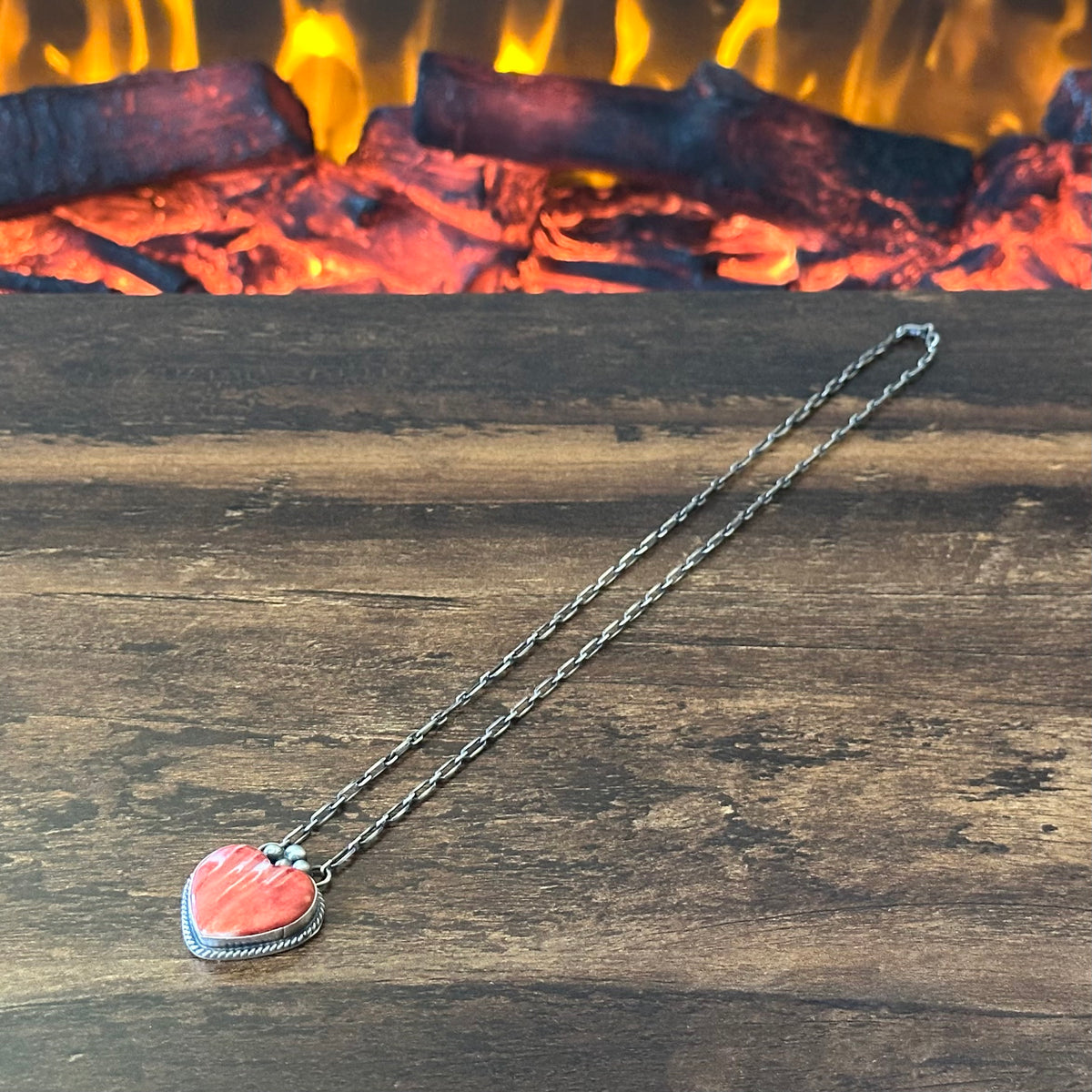Navajo Vicky Hicks Spiny Oyster Sterling Twist Wire Bezel Heart Pendant Necklace