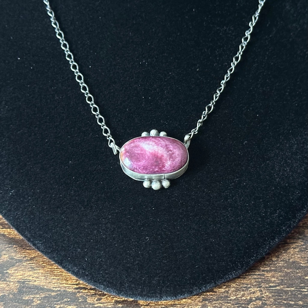 Navajo Antoinette Martinez Purple Spiny Oyster Sterling Raindrop Pendant Necklace