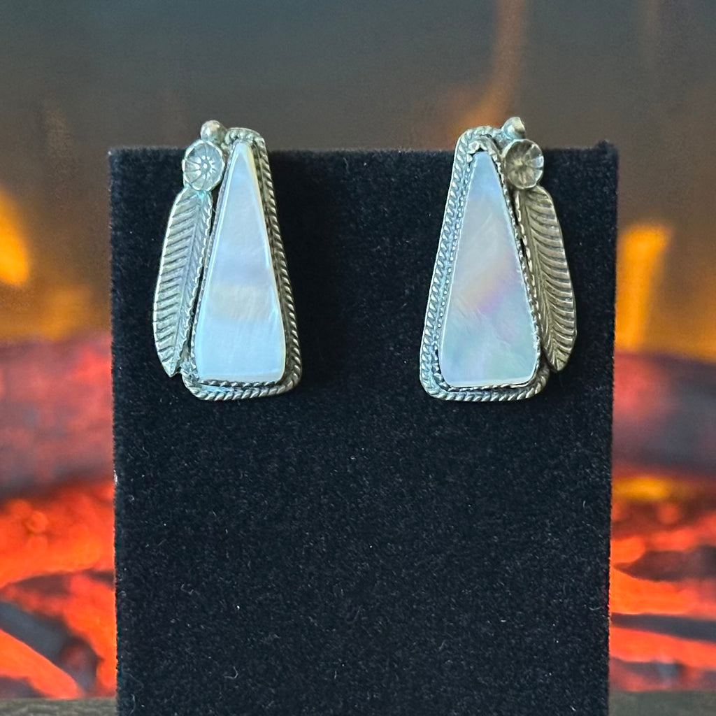 BT Signed Pink Mother of Pearl Sterling Twist Wire Leaf Stud Earrings