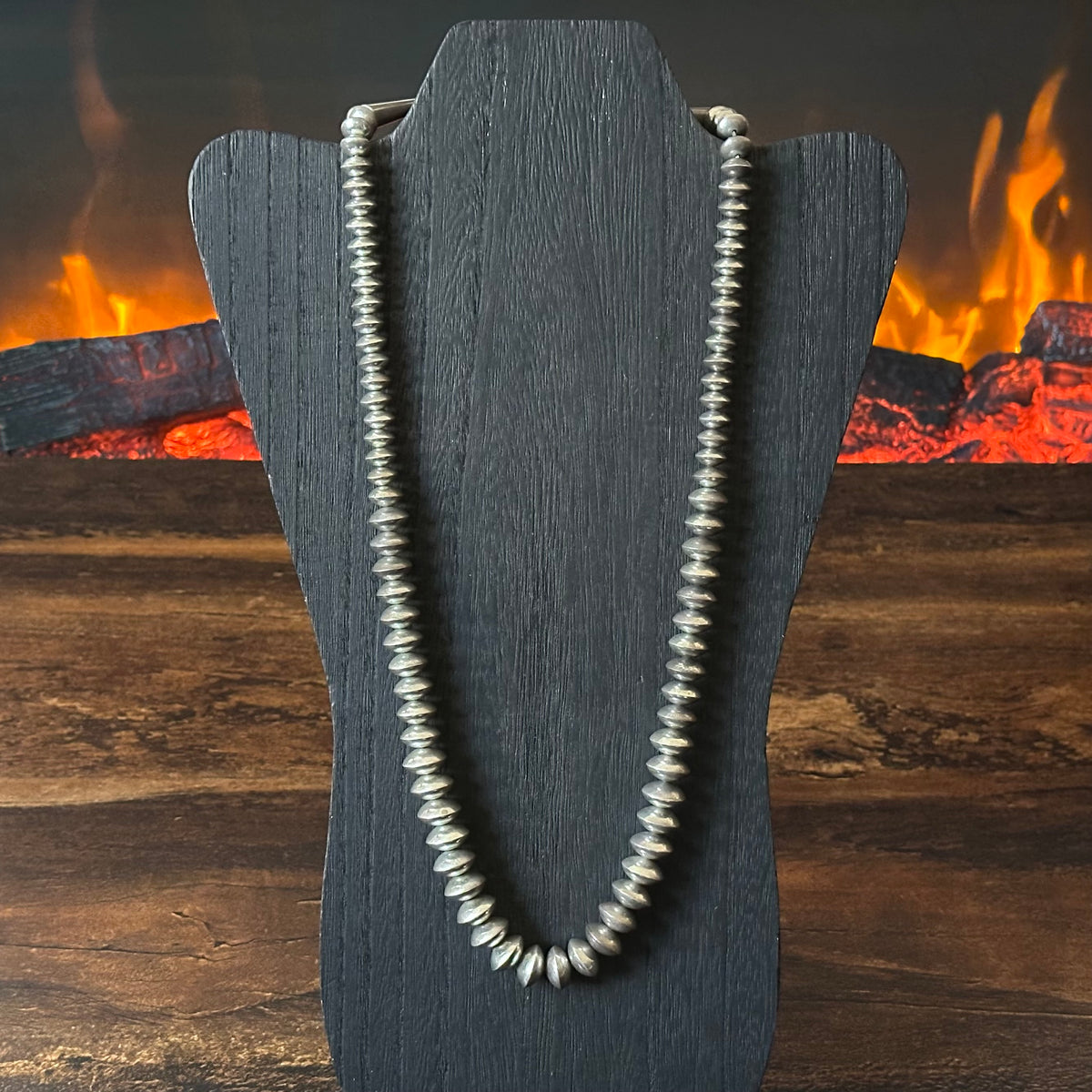 Navajo Lowell Draper Sterling Graduated Handmade Saucer Bead Necklace